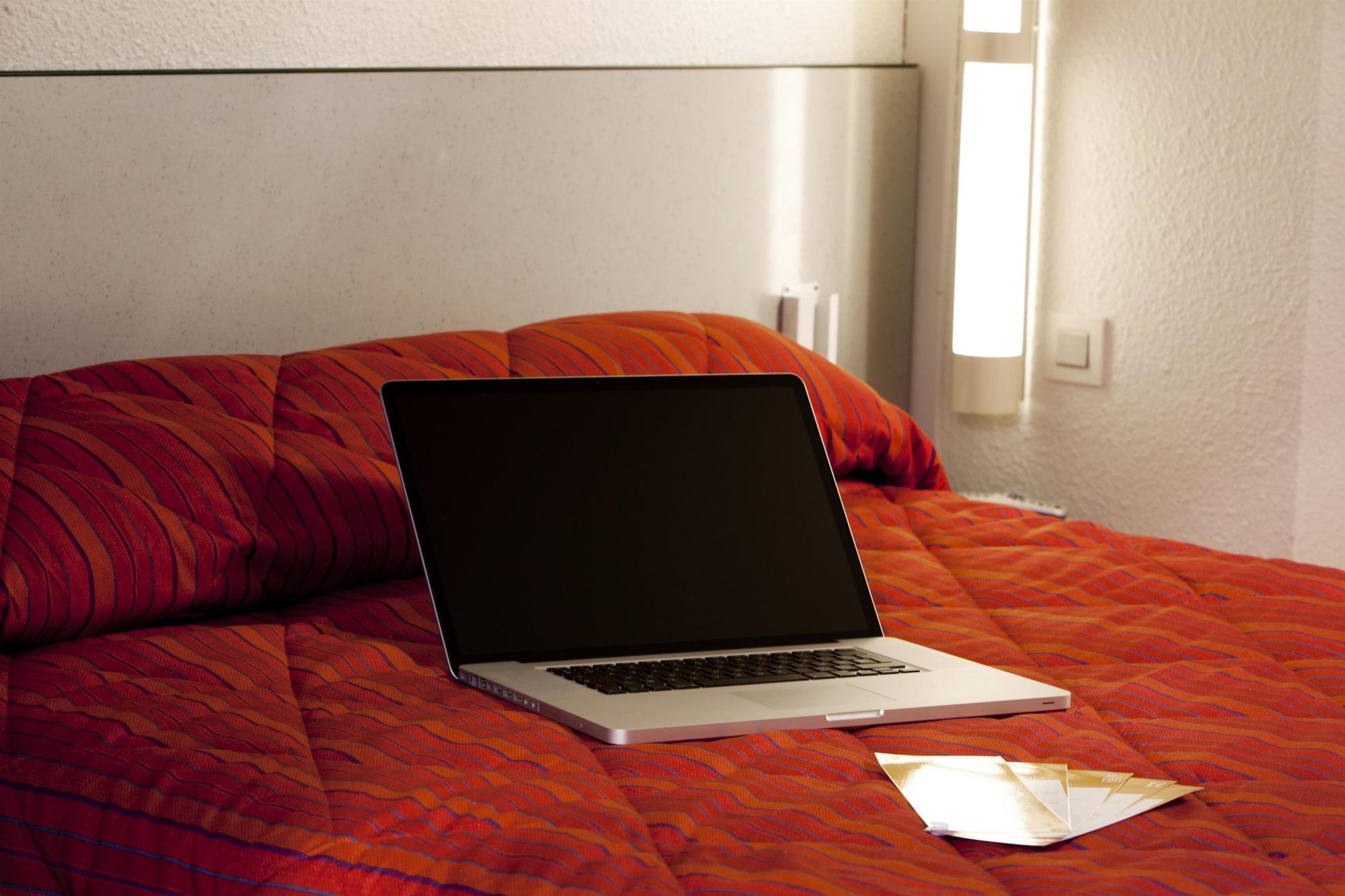 Fasthotel Reims Est - Taissy Екстер'єр фото